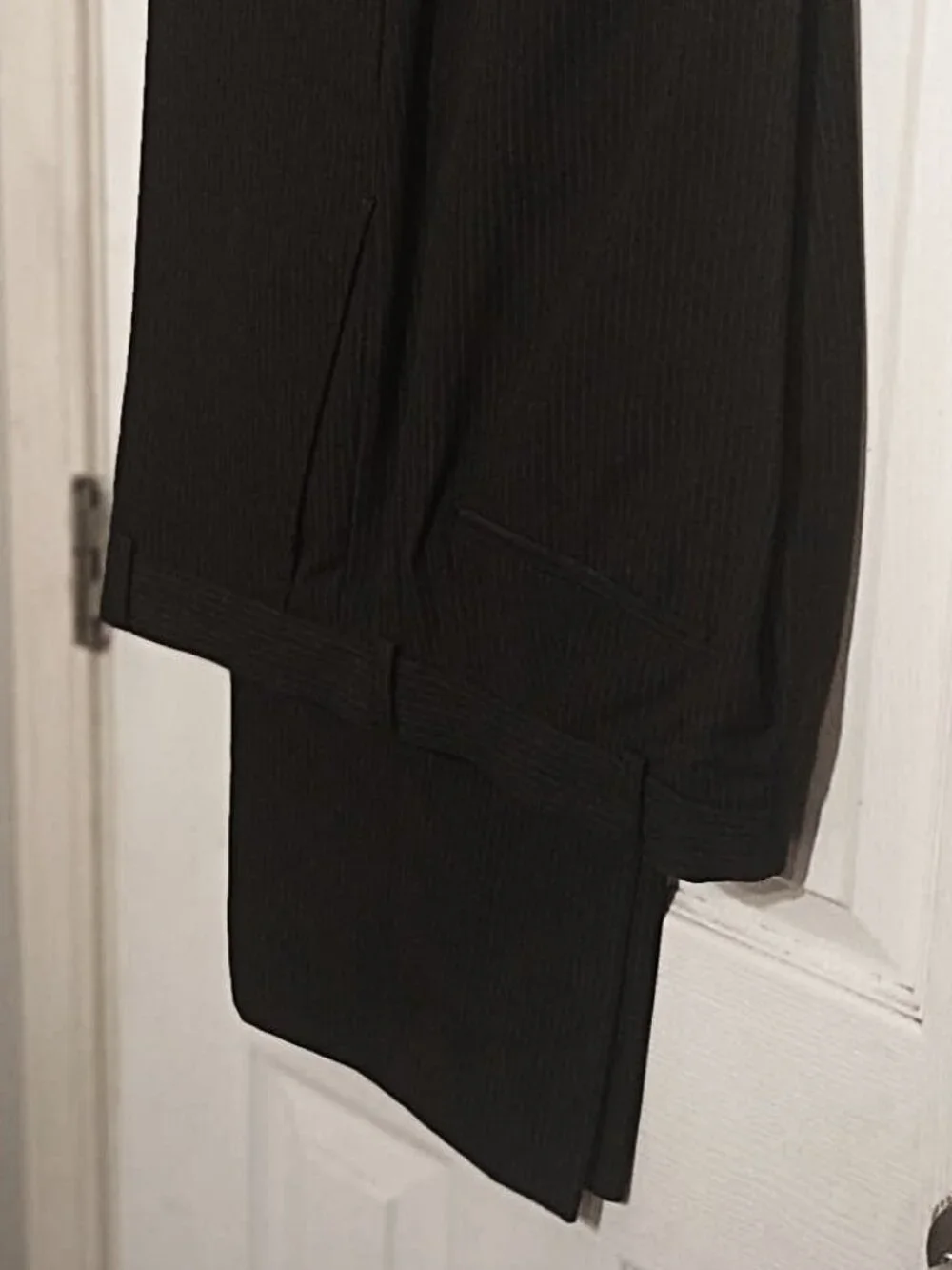 Stafford Men Dark Gray Pinstripe 2 Piece Suit  46R
